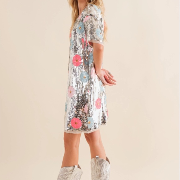 NWT!!! Silver Sequin Floral Mini Dress - Picture 7 of 15